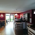 Contact Du Relais Hotel