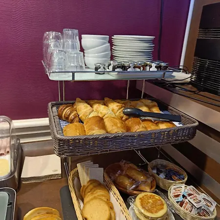 Hotel Contact Du Relais Thouars