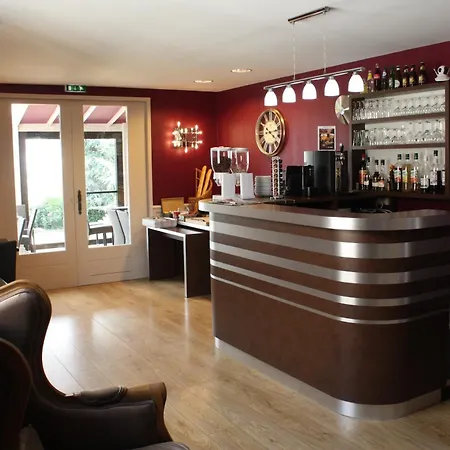 Contact Du Relais 2* תוארס