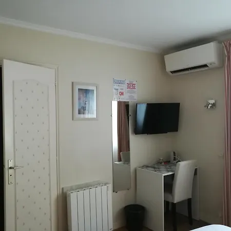 Contact Du Relais Hotel 2*