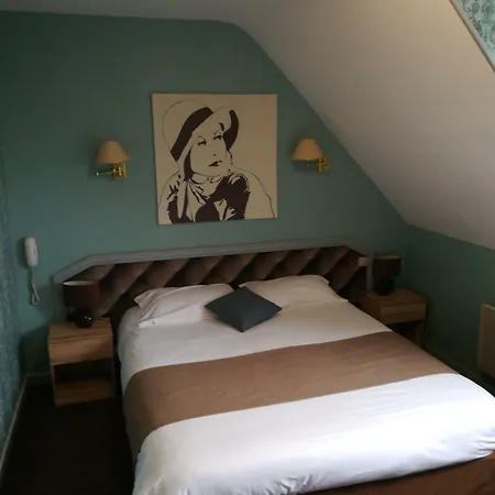 Contact Du Relais מלון תוארס