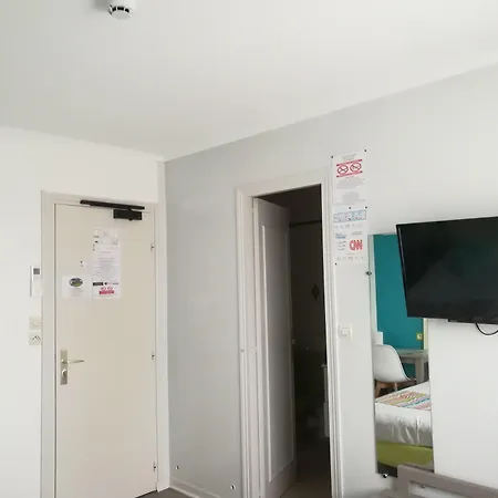 Contact Du Relais תוארס