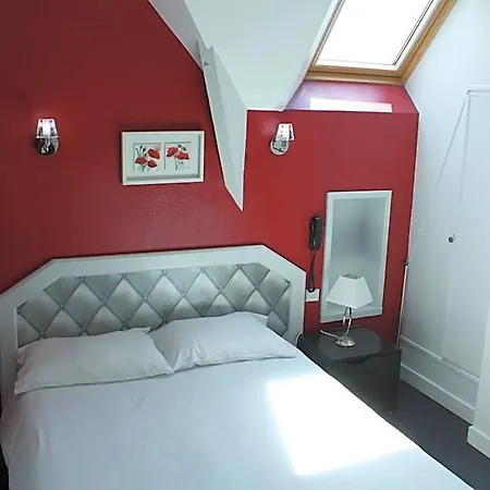 Contact Du Relais Hotel 2*