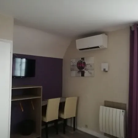 Hotel Contact Du Relais 2*