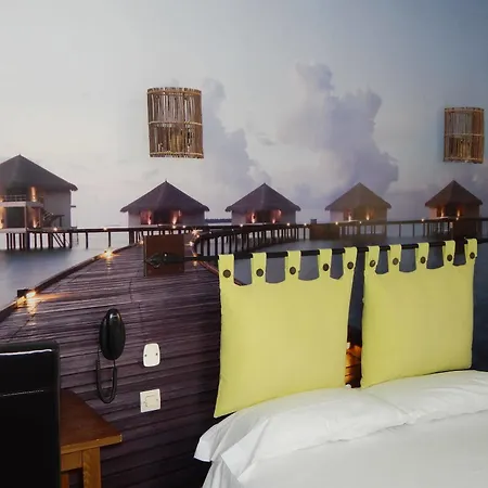 Contact Du Relais מלון תוארס