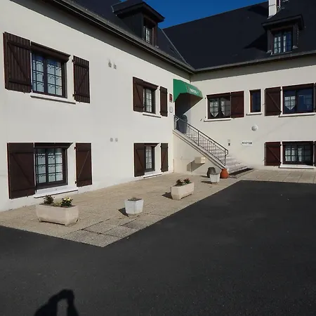 Contact Du Relais Hotel 2*