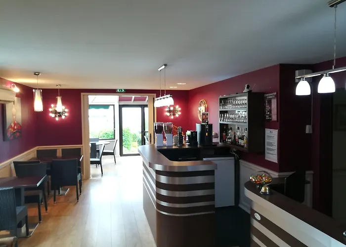 Contact Du Relais Hotel